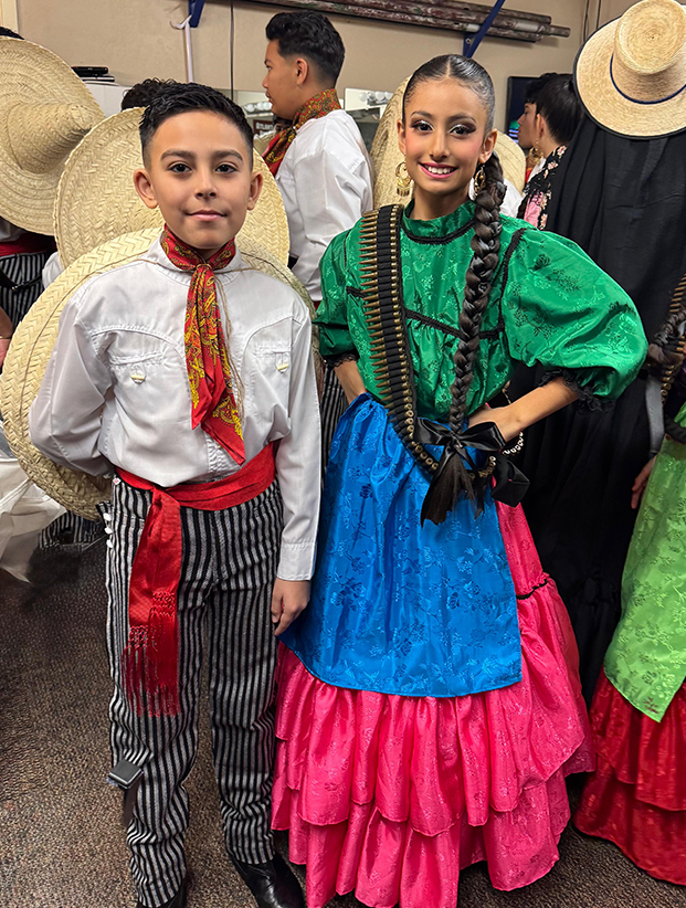 BalletFolkloricoPuebloNuevo-Reno-Al-Ritmo-De-Revolucion-2025-vert-1